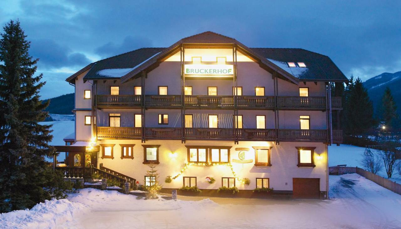 Bruckerhof Hotel Puchberg am Schneeberg Bagian luar foto